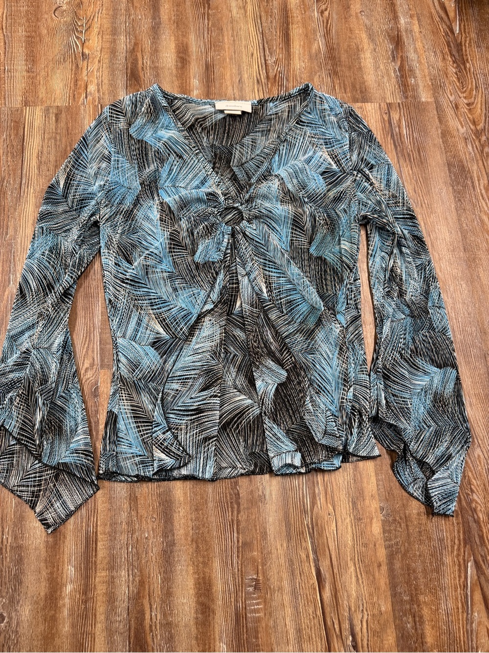 Y2K black & blue palm leaf print blouse with bell sleeves and open front size M